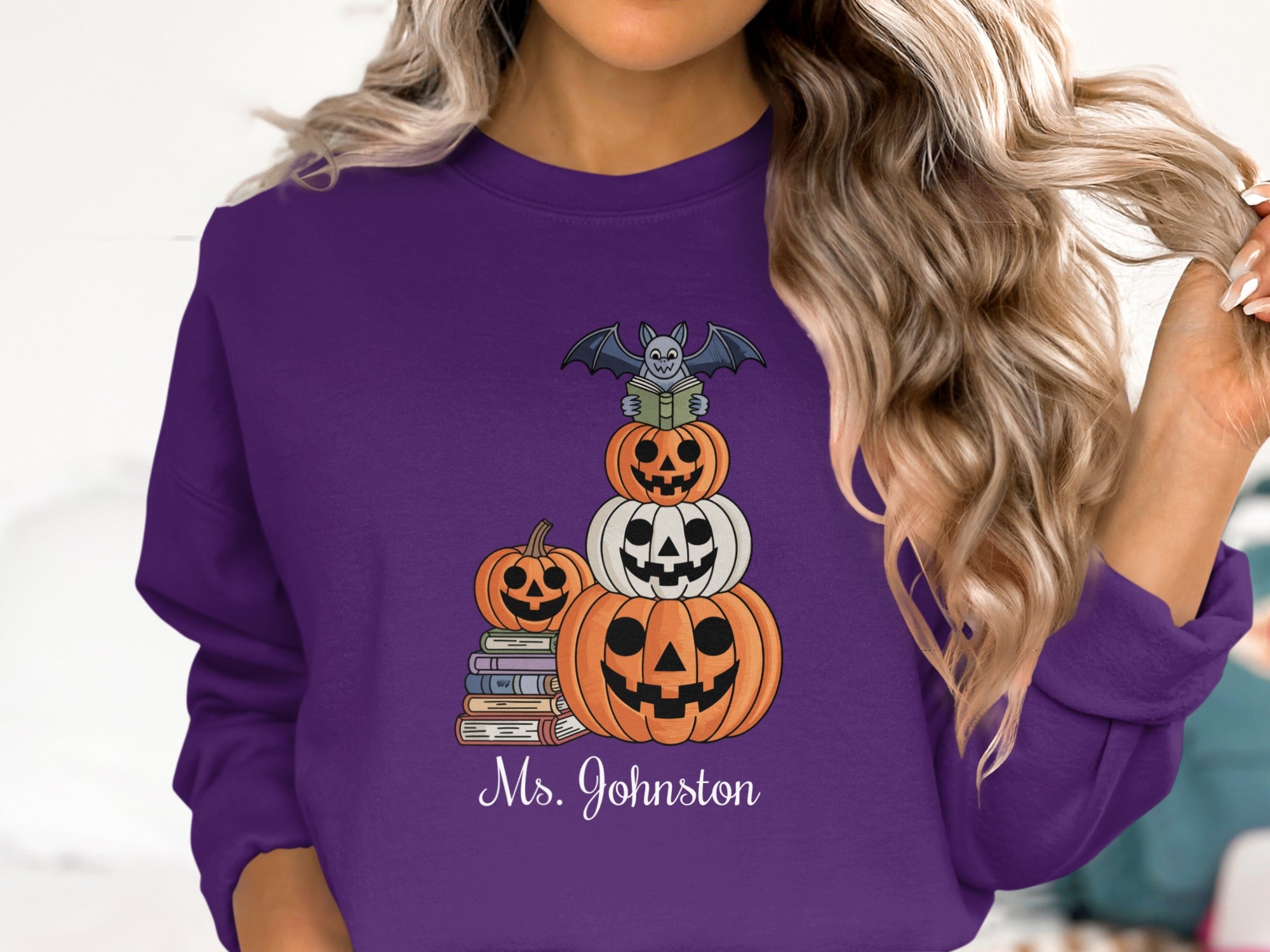 Spooky Halloween Stack Pumpkins Bat Design Sweatshirt